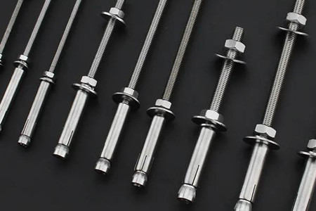 超長螺栓連接時是否需要特殊工具？扳手不可少！